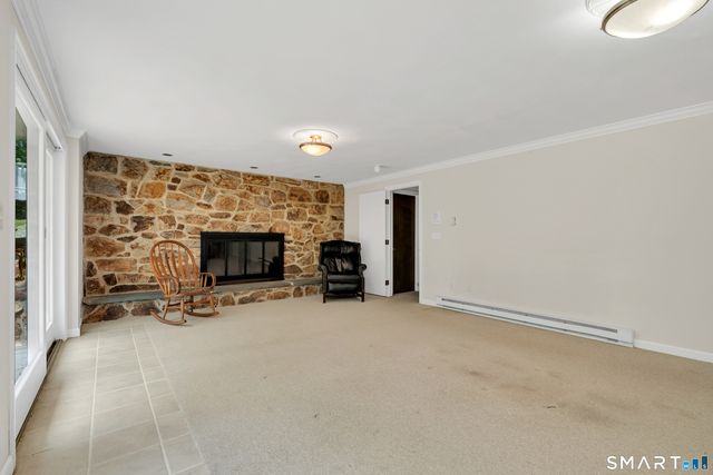 30 Maltbie Road, Newtown, CT 06470