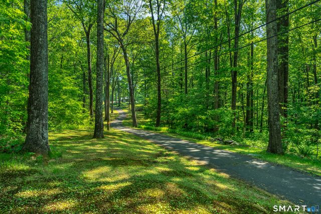30 Maltbie Road, Newtown, CT 06470