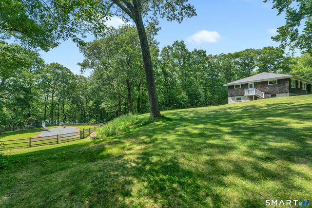 30 Maltbie Road, Newtown, CT 06470