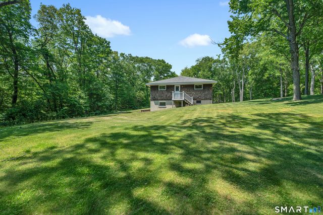 30 Maltbie Road, Newtown, CT 06470