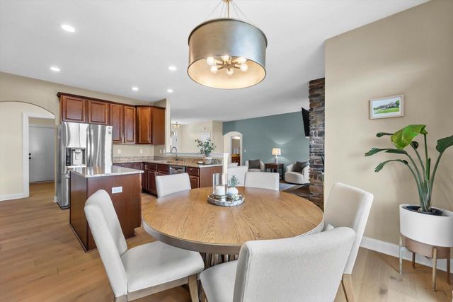 N42W22814 Beacon COURT, Pewaukee, WI 53072