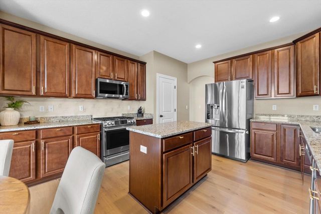N42W22814 Beacon COURT, Pewaukee, WI 53072