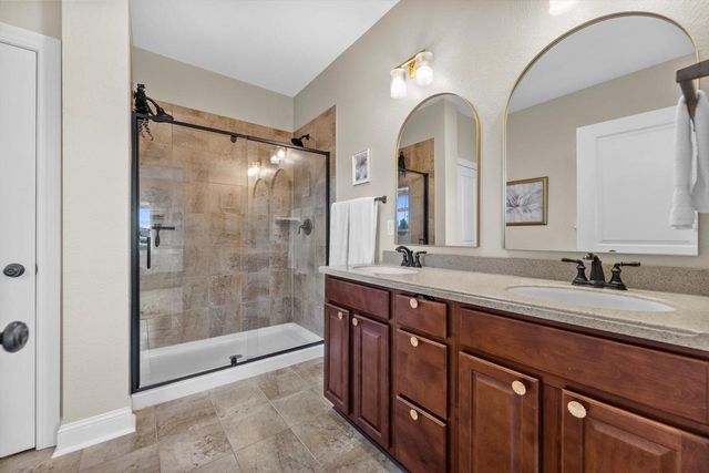 N42W22814 Beacon COURT, Pewaukee, WI 53072