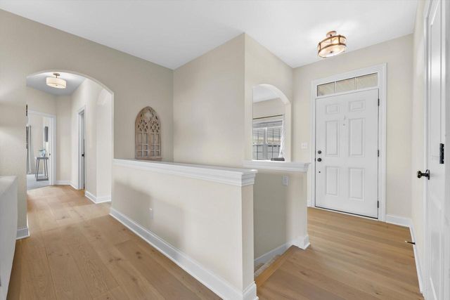 N42W22814 Beacon COURT, Pewaukee, WI 53072