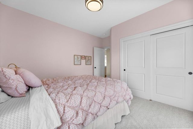 N42W22814 Beacon COURT, Pewaukee, WI 53072