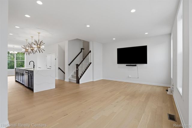 2893 Rayfield Avenue, Ann Arbor, MI 48105