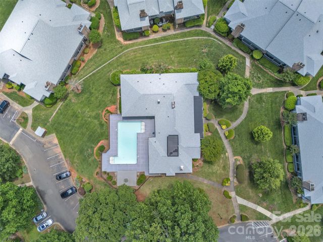5839 Harris Grove Lane, Charlotte, NC 28212