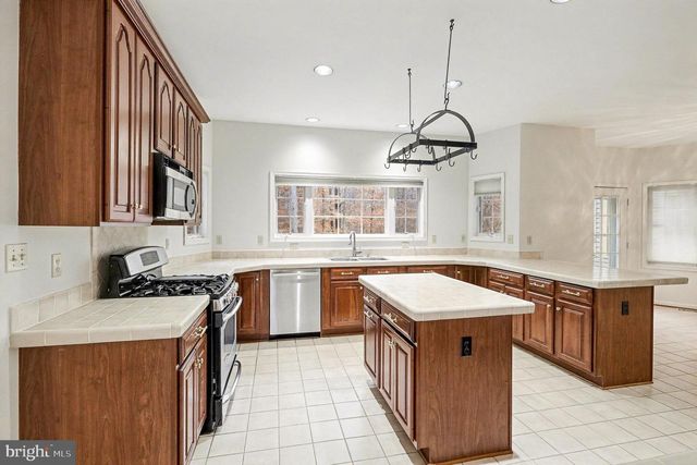 13501 CASABLANCA CT, Manassas, VA 20112