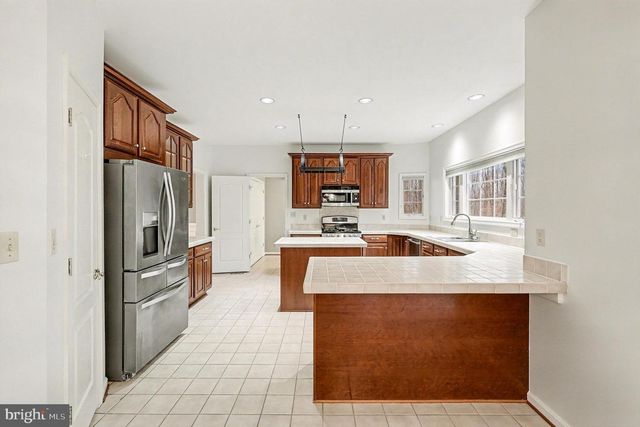 13501 CASABLANCA CT, Manassas, VA 20112