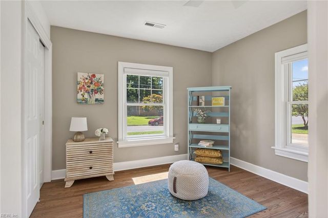 2828 Meadow DR, Chesapeake, VA 23321