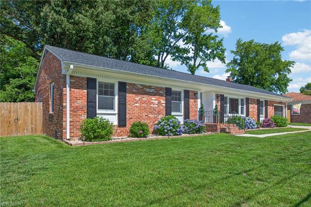 2828 Meadow DR, Chesapeake, VA 23321