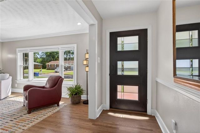 2828 Meadow DR, Chesapeake, VA 23321