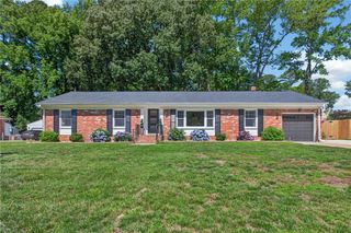 2828 Meadow DR, Chesapeake, VA 23321