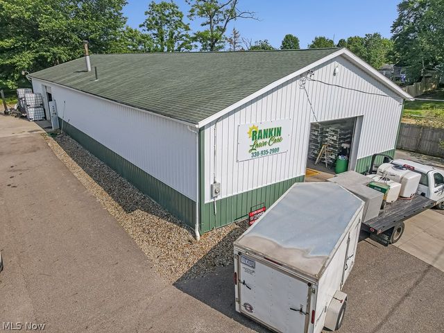 13390 Ravenna Avenue NE, Hartville, OH 44632