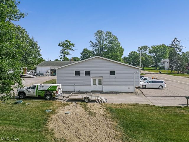 13390 Ravenna Avenue NE, Hartville, OH 44632