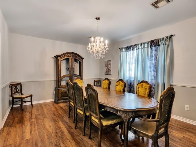 1928 Greentree Drive, Huntsville, TX 77340