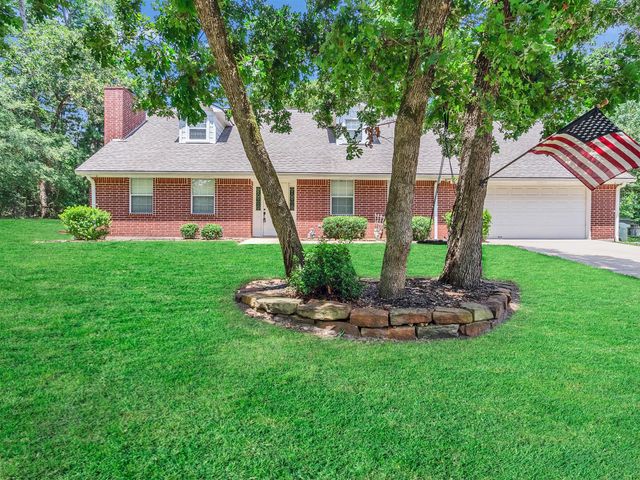 1928 Greentree Drive, Huntsville, TX 77340