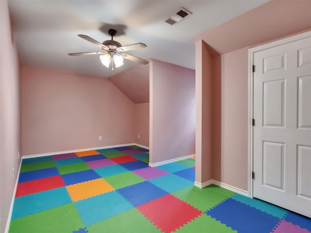 1928 Greentree Drive, Huntsville, TX 77340