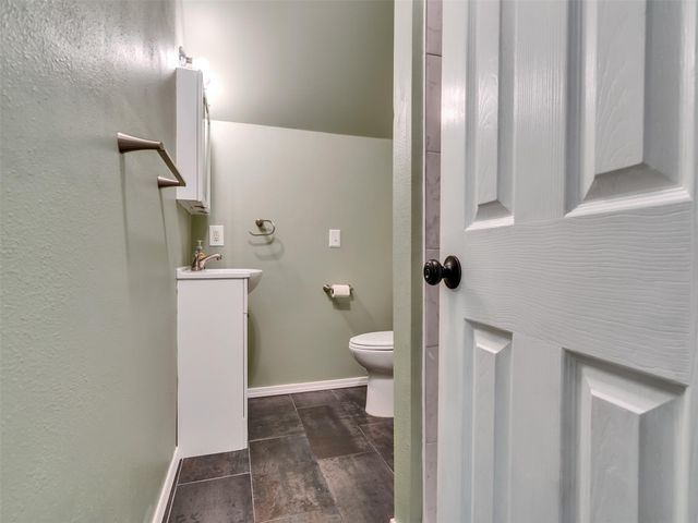 1928 Greentree Drive, Huntsville, TX 77340