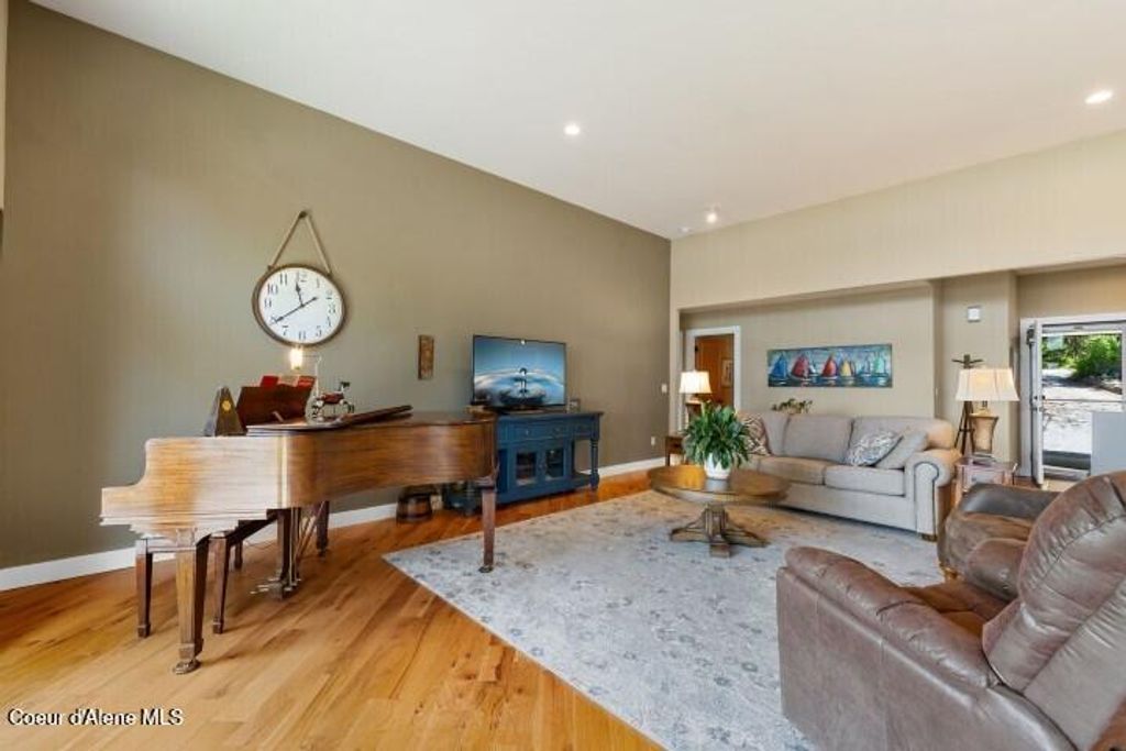 707 Eagen Mountain Dr, Hope, ID 83836 photo 11