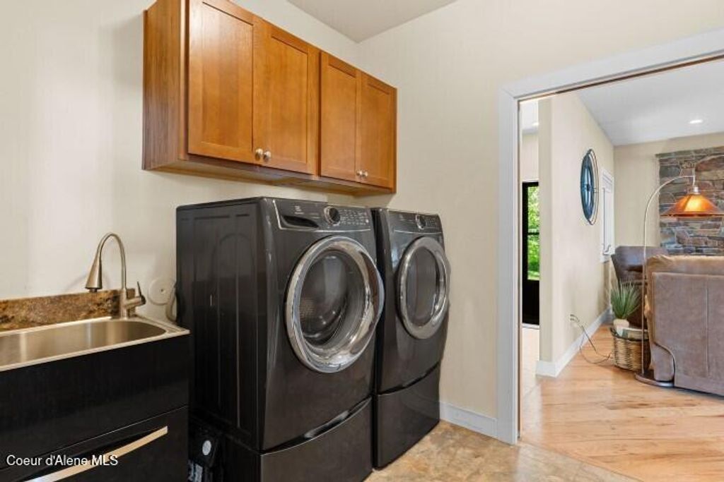 707 Eagen Mountain Dr, Hope, ID 83836 photo 34