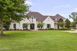 402 Ironwood Place, Madison, MS 39110