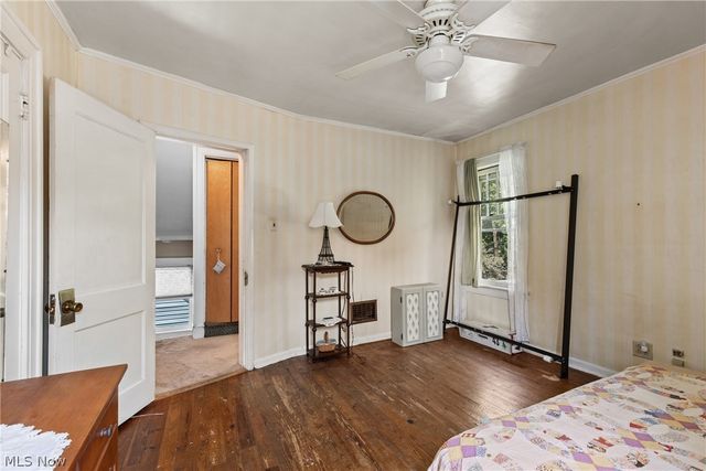 12 America Avenue, Wheeling, WV 26003