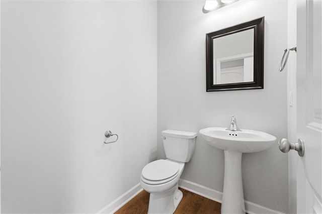 12434 Live Oak Circle, Peculiar, MO 64078