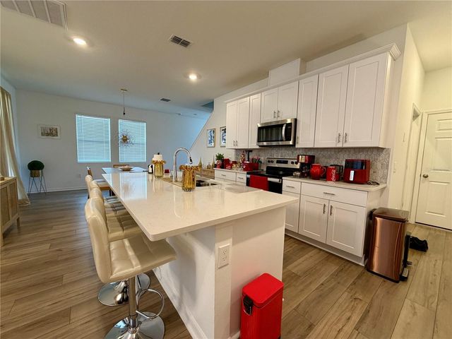 2333 TREASURE HILL STREET, Minneola, FL 34715