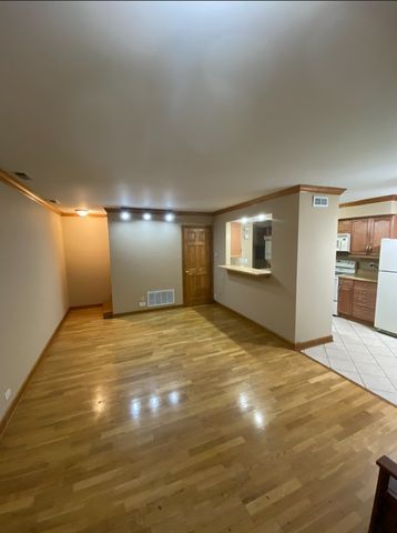1194 Cove Drive, Prospect Heights, IL 60070