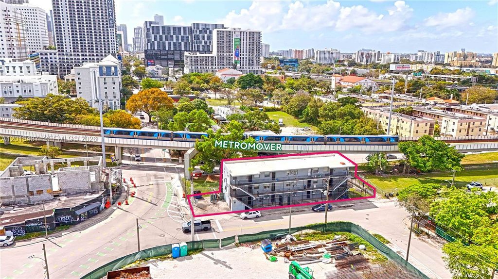 220 NW 11th Terrace, Miami, FL 33136