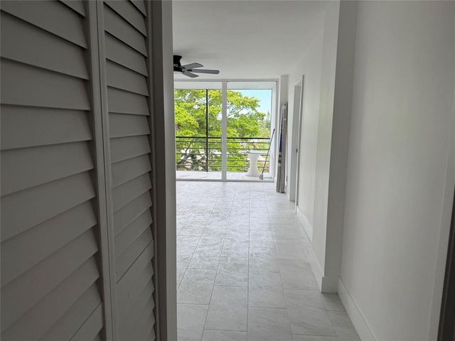112 Royal Park Drive 4b, Oakland Park, FL 33309