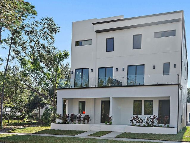 2320 W NORTH B STREET, Tampa, FL 33609