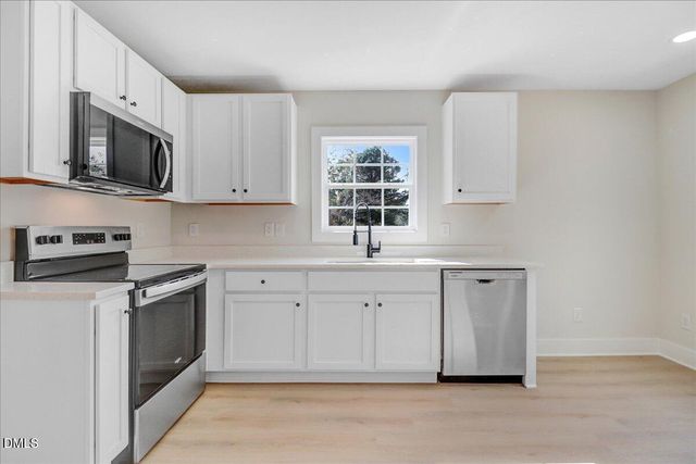 315 Byrd Street, Clinton, NC 28328