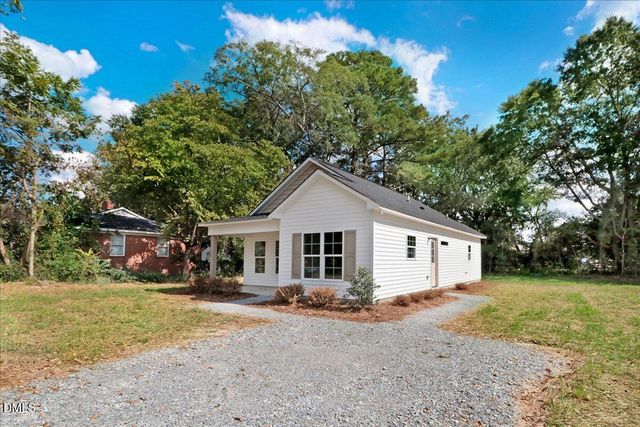 315 Byrd Street, Clinton, NC 28328