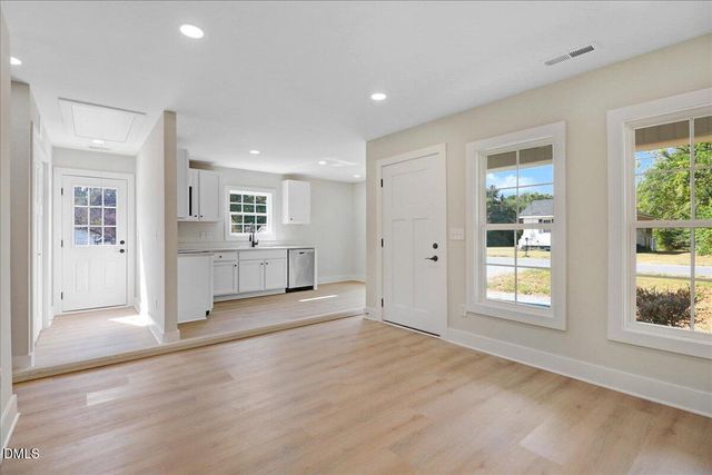 315 Byrd Street, Clinton, NC 28328