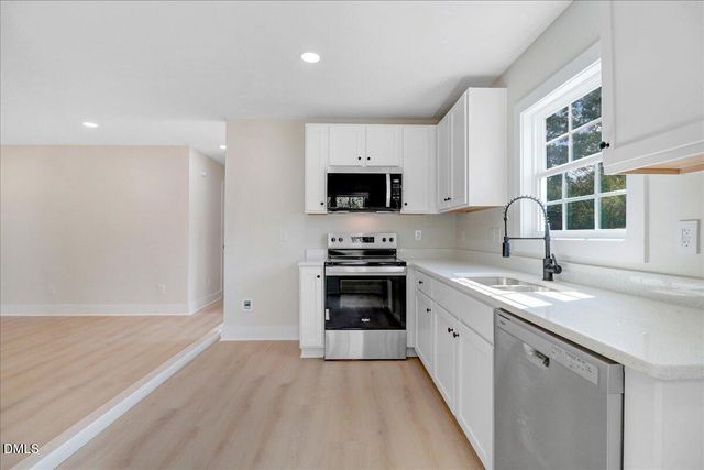 315 Byrd Street, Clinton, NC 28328