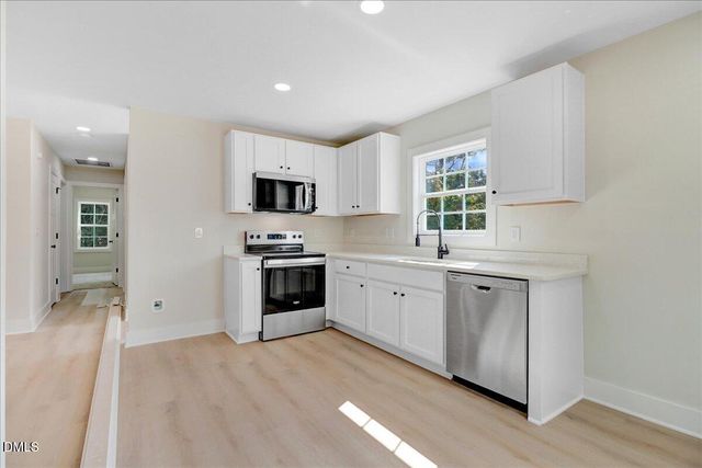 315 Byrd Street, Clinton, NC 28328