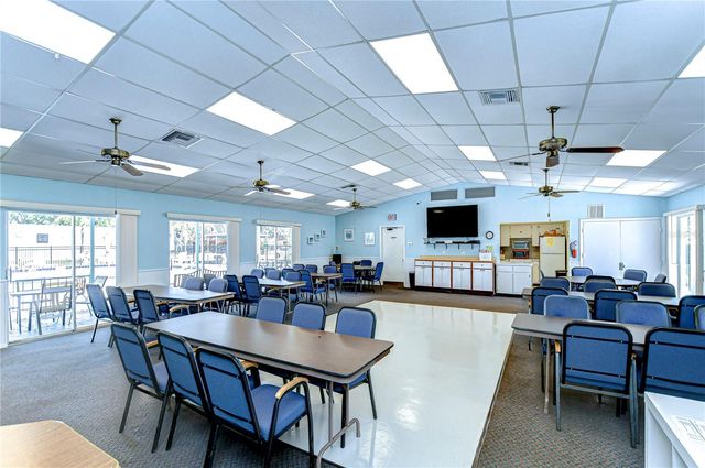 13870 OAKWOOD LANE 13870, Seminole, FL 33776