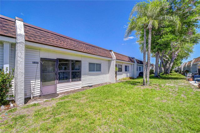 13870 OAKWOOD LANE 13870, Seminole, FL 33776