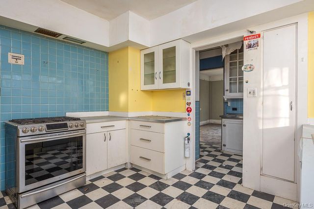 102 W Wiley Street, Maybrook, NY 12543