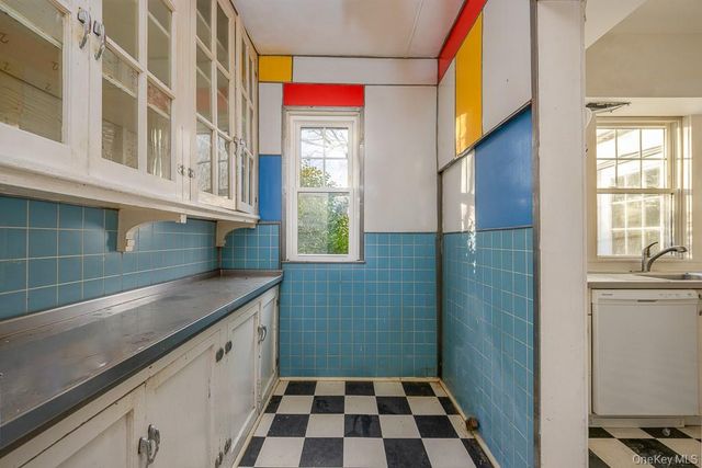 102 W Wiley Street, Maybrook, NY 12543