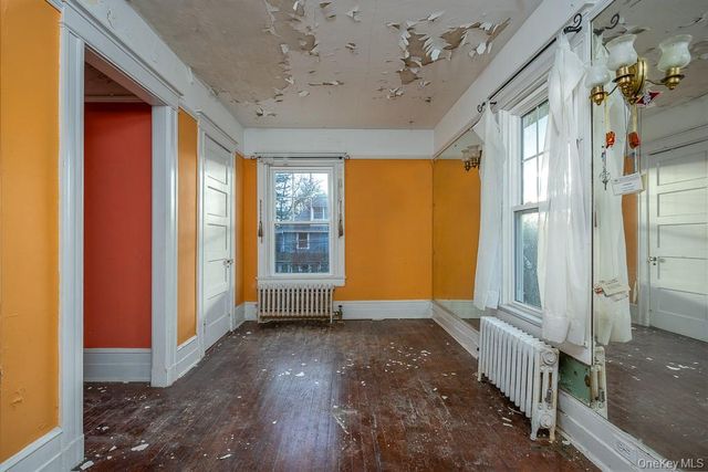 102 W Wiley Street, Maybrook, NY 12543