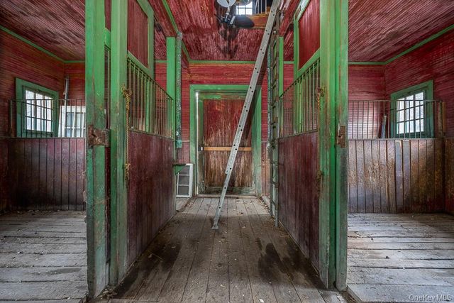 102 W Wiley Street, Maybrook, NY 12543