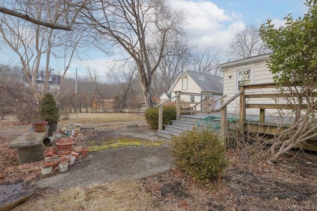 102 W Wiley Street, Maybrook, NY 12543