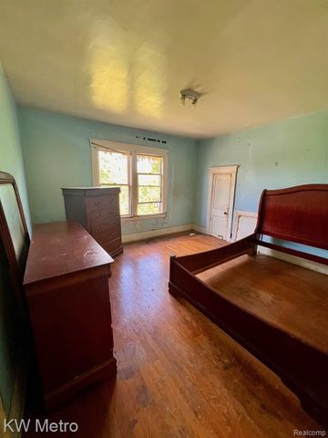 1223 W Euclid Street, Detroit, MI 48202