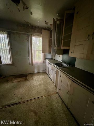 1223 W Euclid Street, Detroit, MI 48202