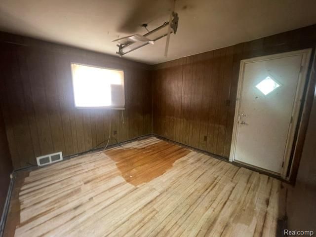 15728 Sussex Street, Detroit, MI 48227