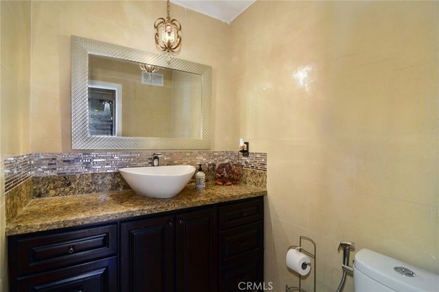 6508 Moorcroft Avenue, Woodland Hills, CA 91303