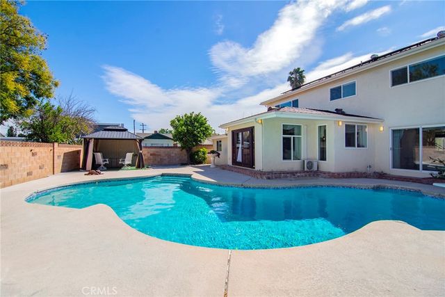 6508 Moorcroft Avenue, Woodland Hills, CA 91303